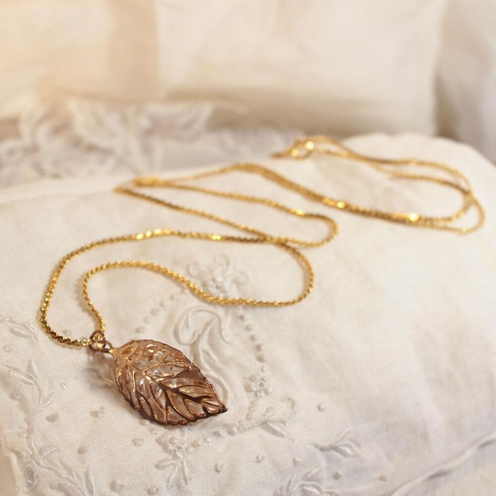 Dainty Fairycore Gold-Tone Necklace with 3D Leaf Pendant